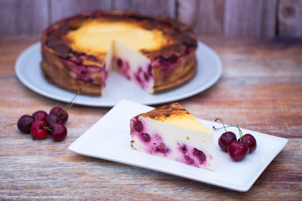 Main Käsekuchen mit Kirschen